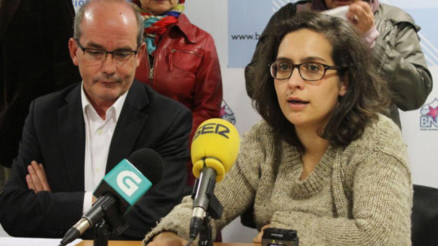 Xoán Martínez Caxigal y Avia Veira anuncian la reestructuración del grupo municipal del BNG.