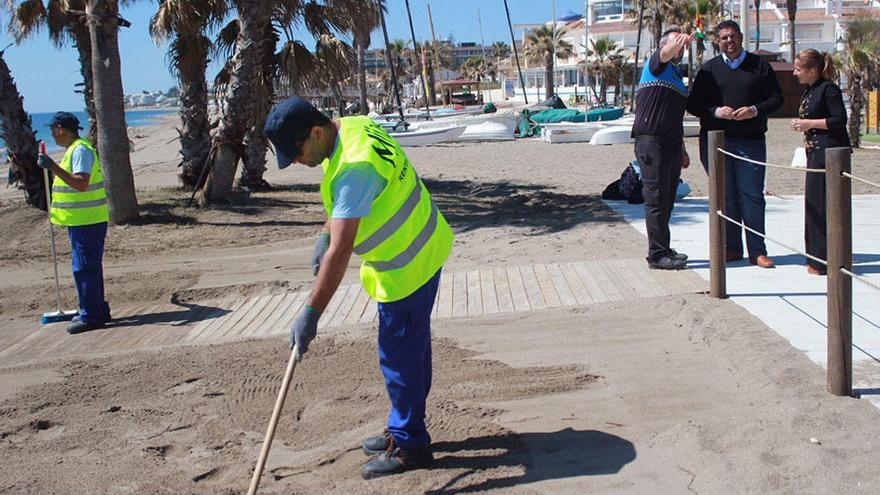 González y Moreno (dcha.) certificaron el estado de los trabajos.