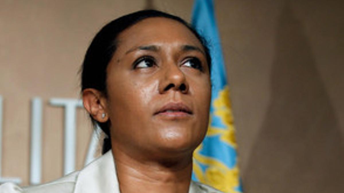 La potavoz del Gobierno valenciano, Dolores Johnson, durante la rueda de prensa posterior al pleno del Consell.