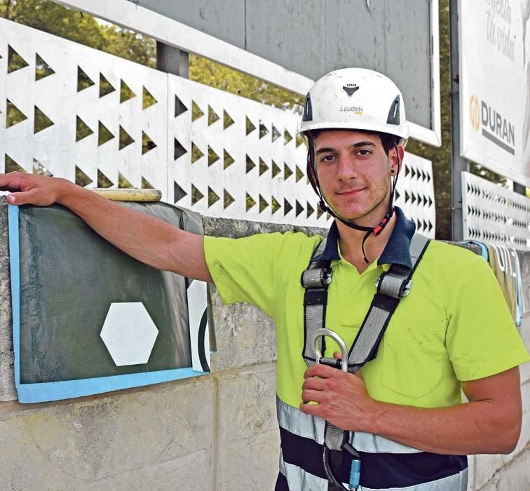 Trabajando en la calle con el sol a pleno rendimiento