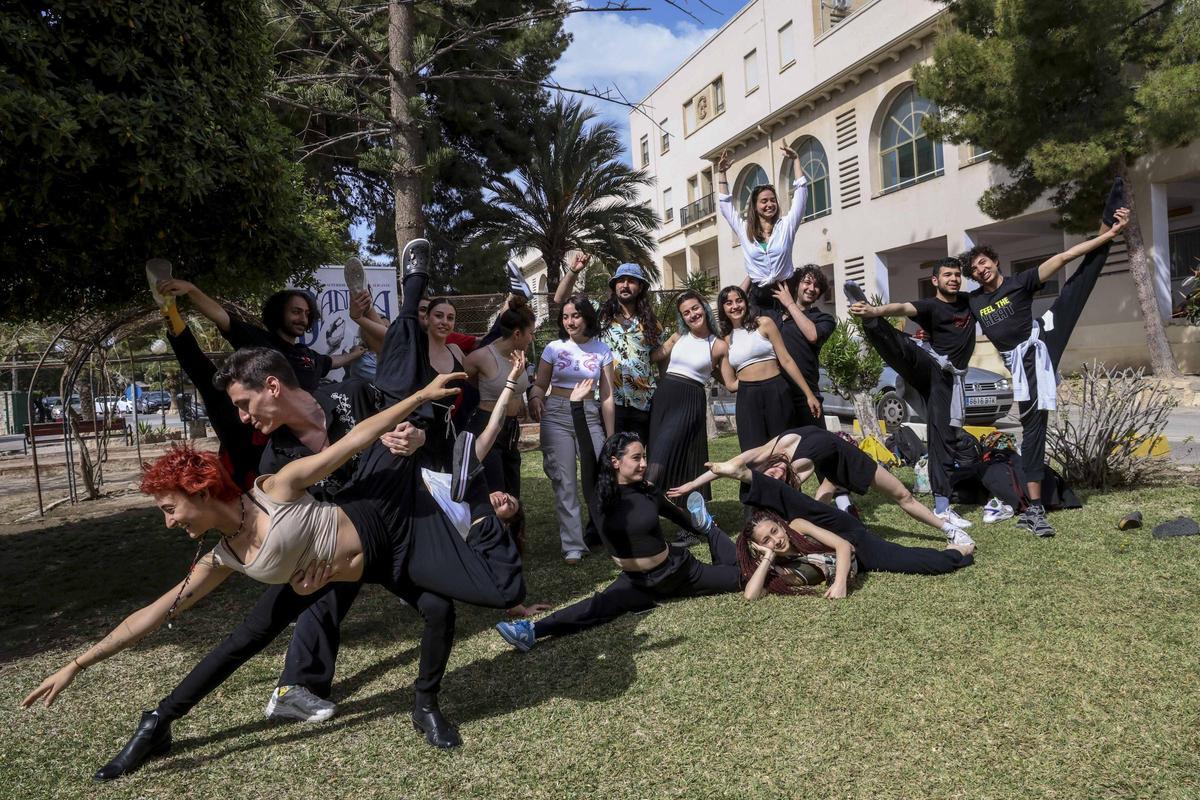 La danza se refugia en Alicante del terremoto de Turquía
