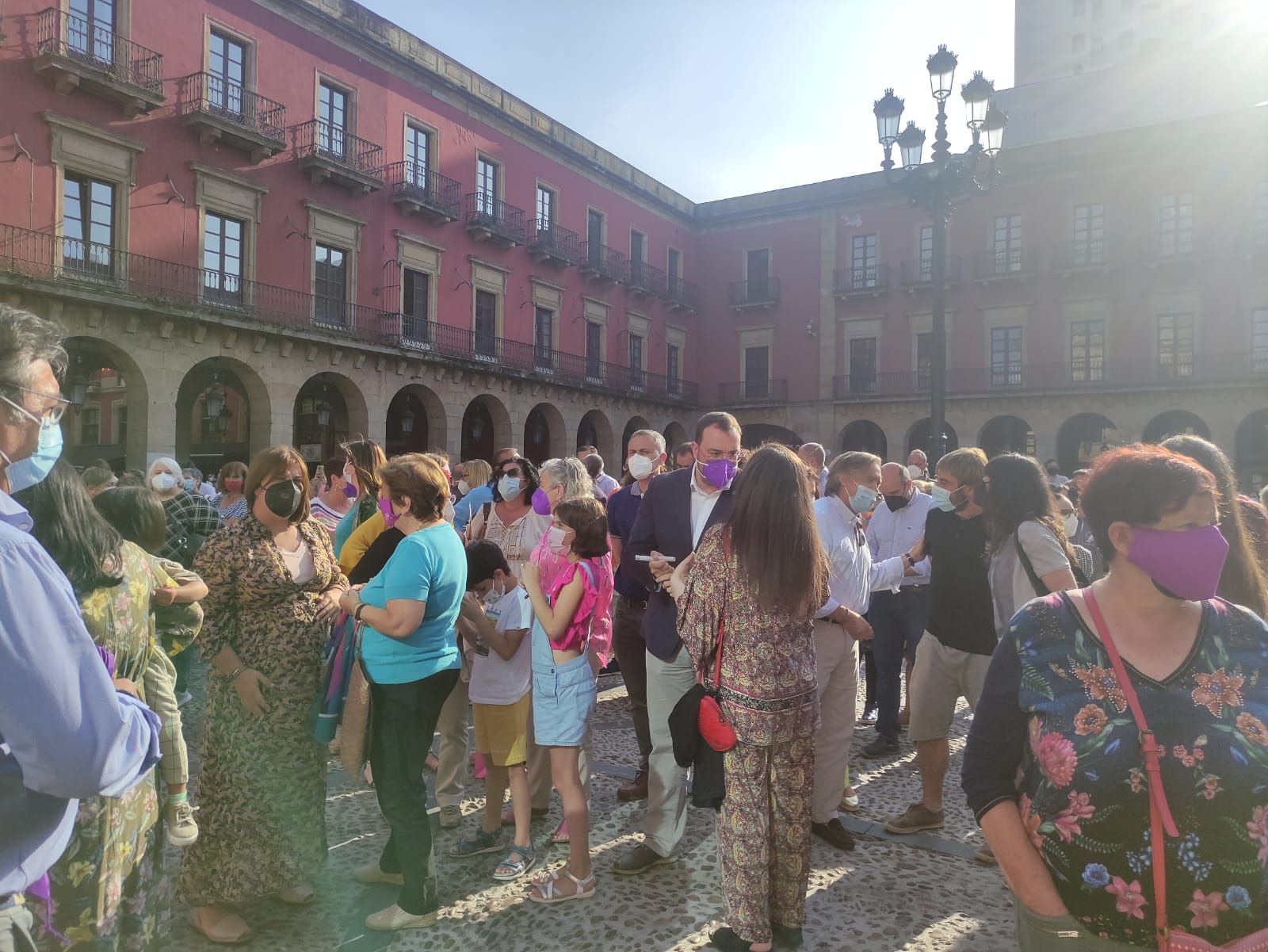 Clamor unánime en Gijón para condenar la supuesta violación denunciada por dos jóvenes
