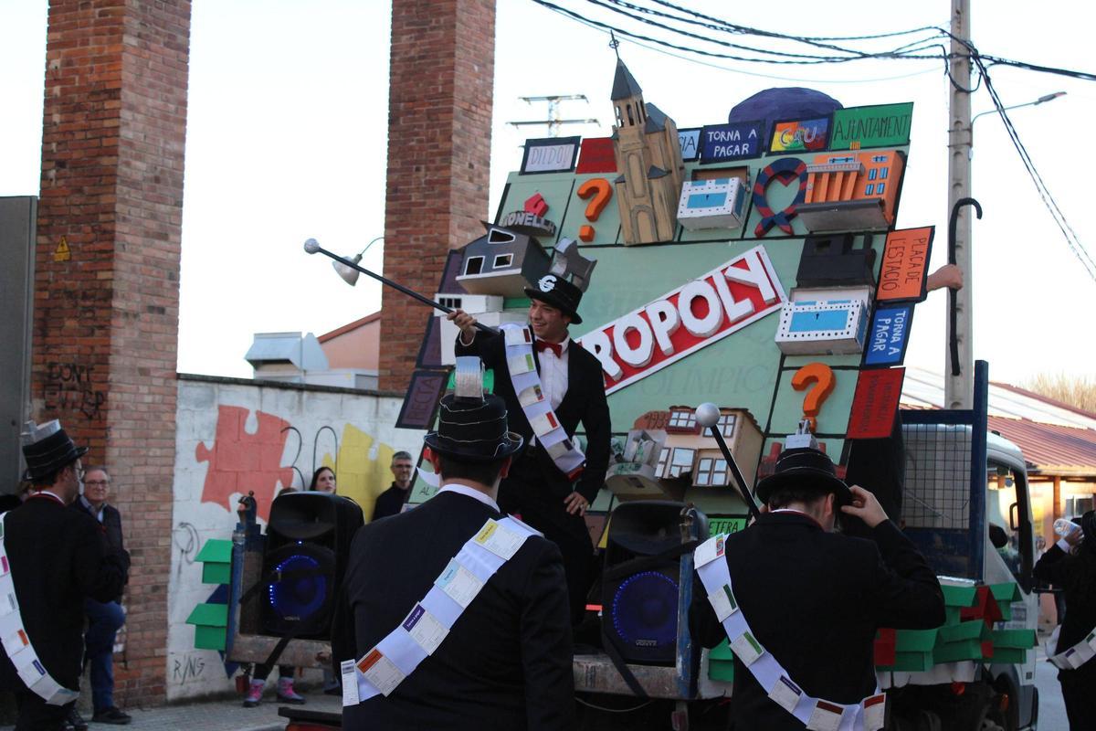 Reviu, amb imatges, la Rua del Carnestoltes de Gironella 2026 Reviu, amb imatges, la Rua del Carnestoltes de Gironella 2026