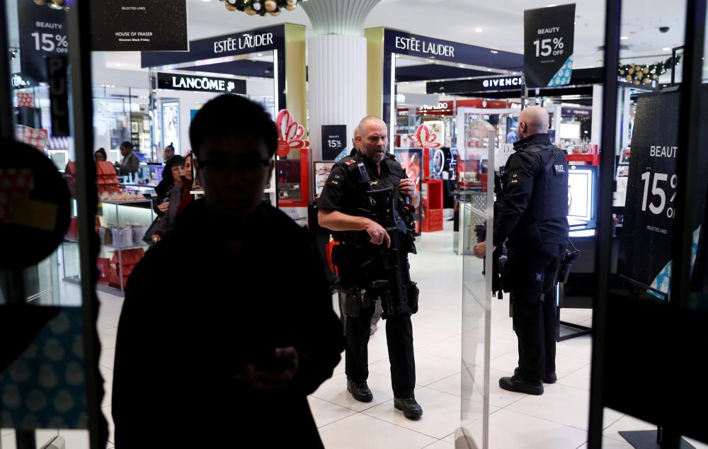 Evacúan la estación de Oxford Circus en Londres