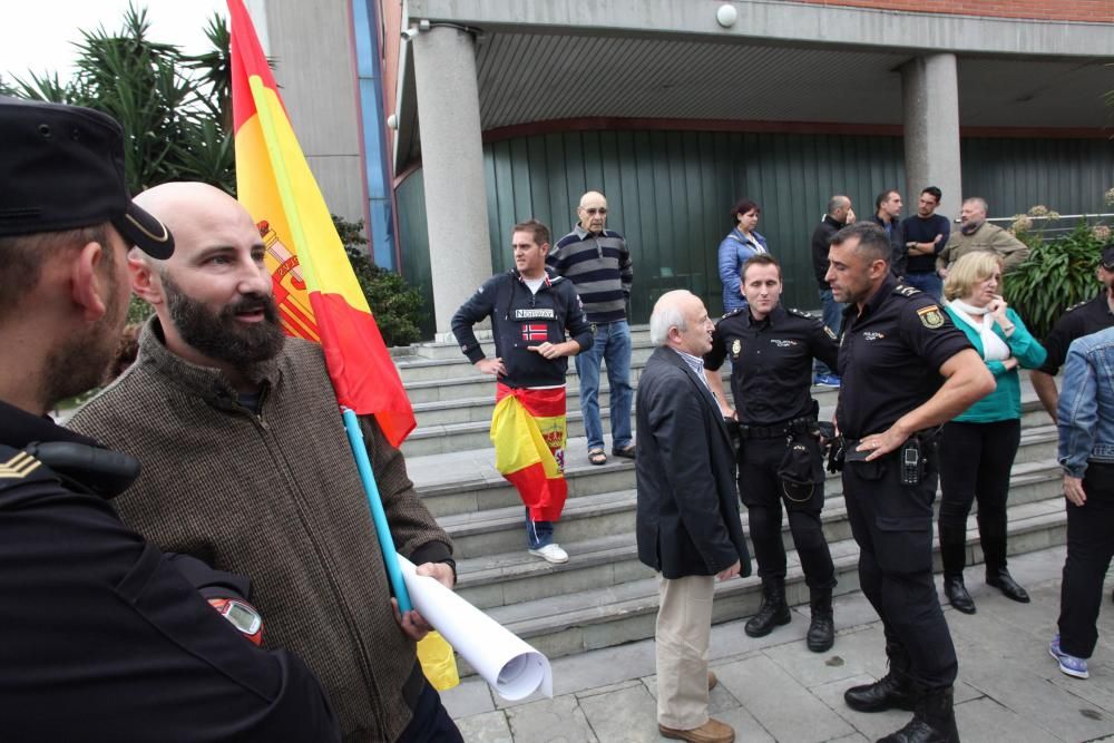 Los policías destinados en Cataluña llegan a Gijón