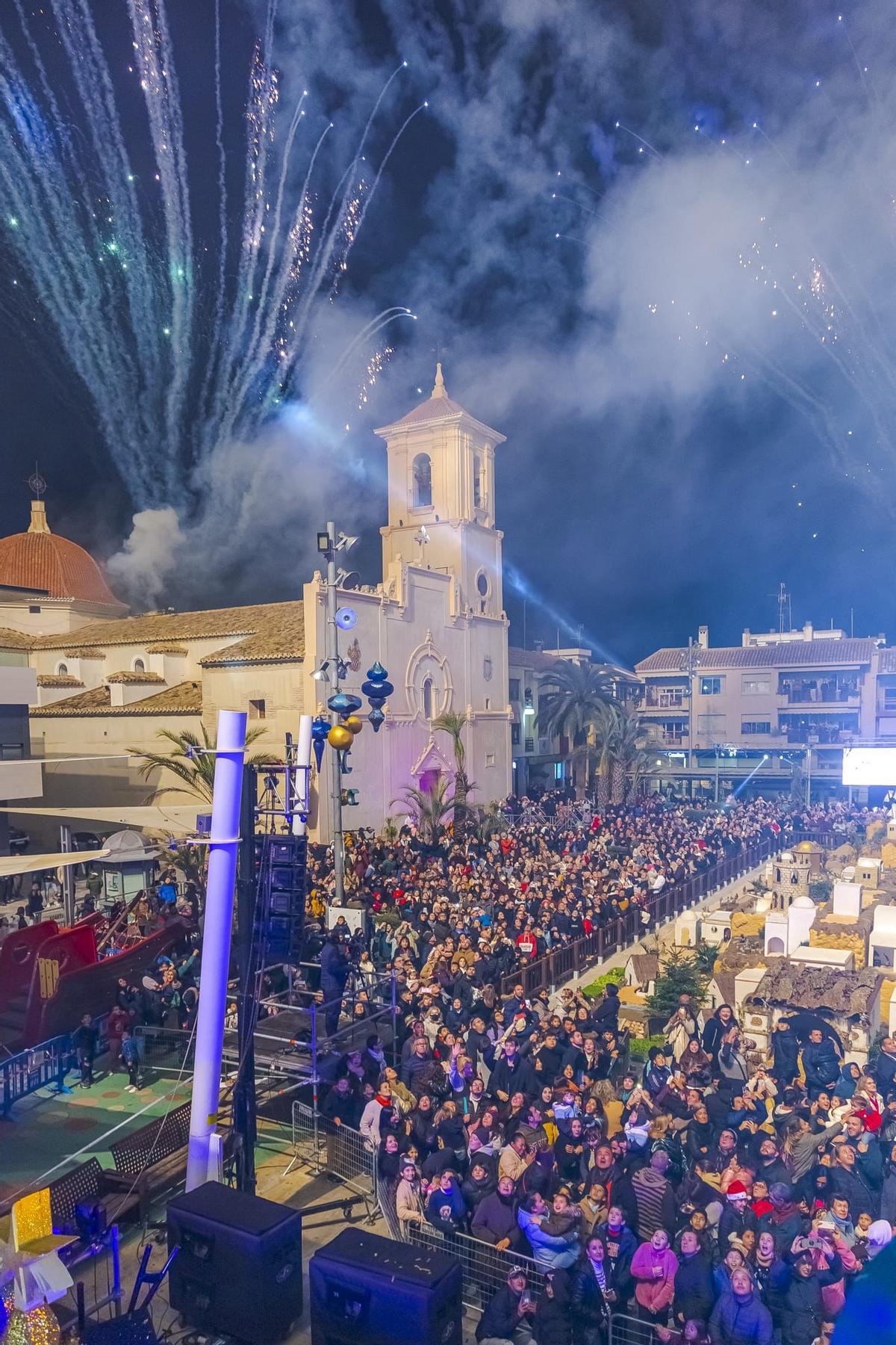 Noche de Reyes junto al Belén de España.