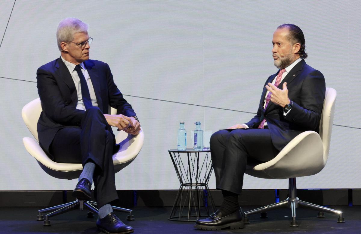 Abanca rebutja amb un "‘no’ rotund" una possible fusió amb Banc Sabadell Abanca rebutja amb un "‘no’ rotund" una possible fusió amb Banc Sabadell