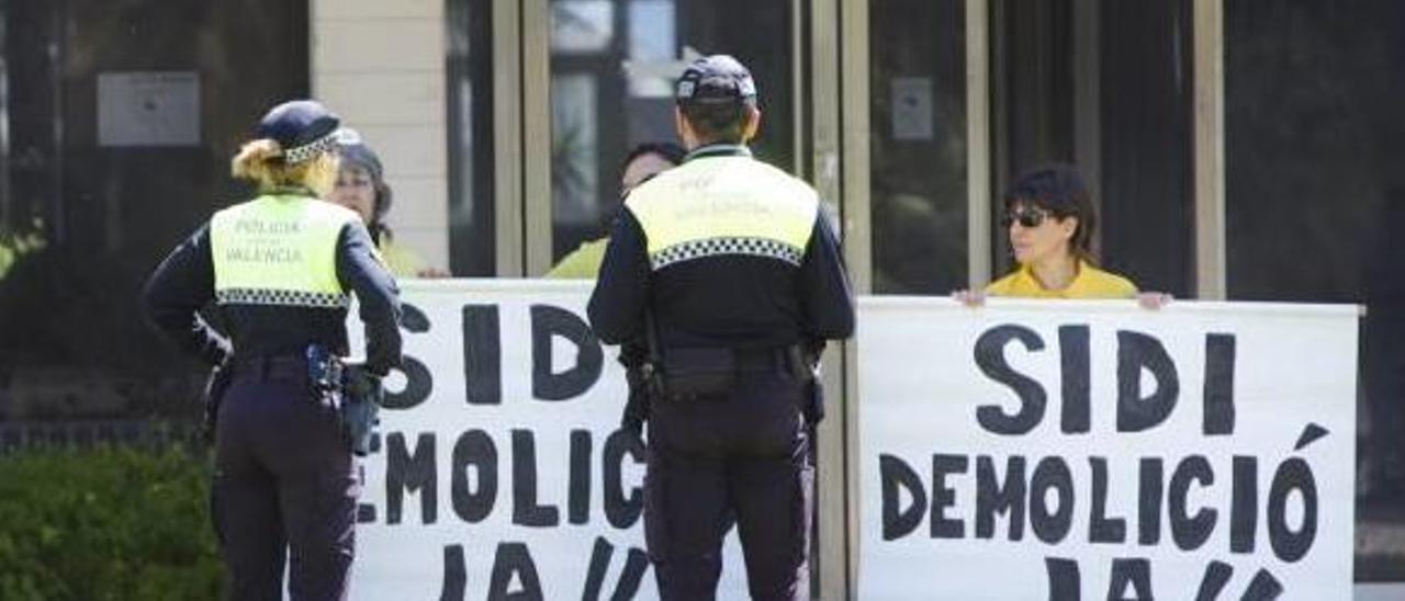 Acció Ecologista Agró reclama al ministerio el derribo del Sidi Saler