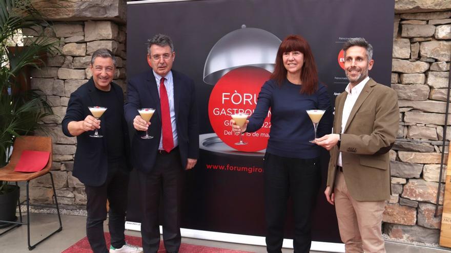 El bartender del Port de la Selva Gerard Ruiz ha creat el cocktail del Forum de Girona 2022