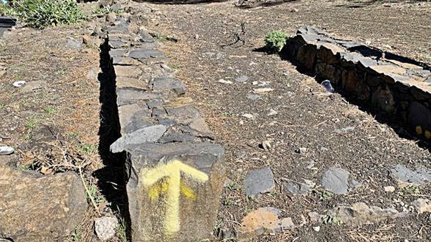 El Camino de Santiago se llena de pintadas