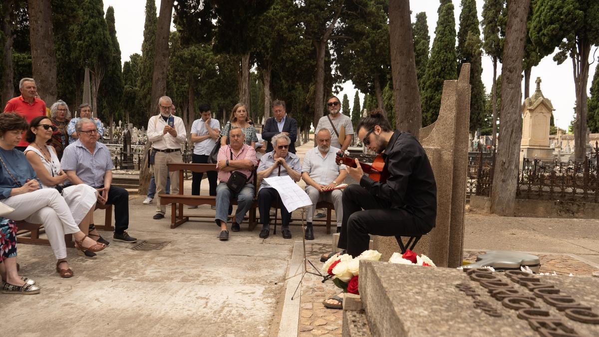 La música también estuvo presente en el homenaje a Clara Miranda.