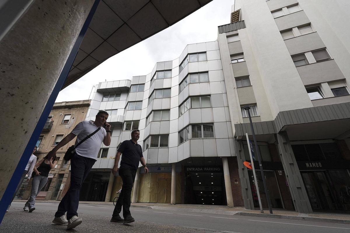 L’edifici on, en un futur, hi haurà els serveis econòmics de l’Ajuntament de Girona.