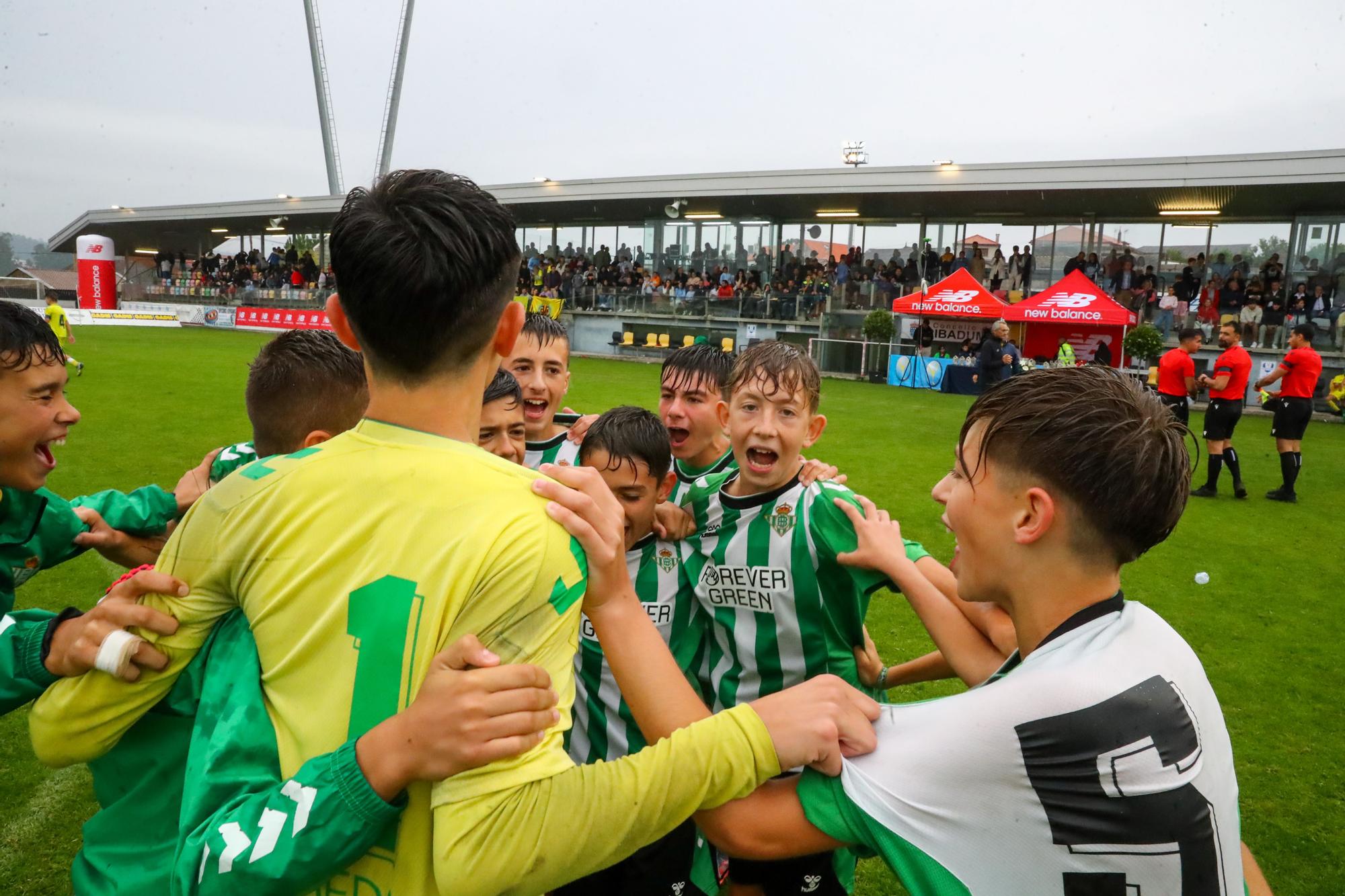 El Real Betis se hace con la corona del Arousa Fútbol 7