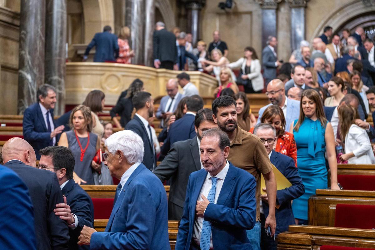 Pleno en el Parlament para la investidura de Salvador Illa