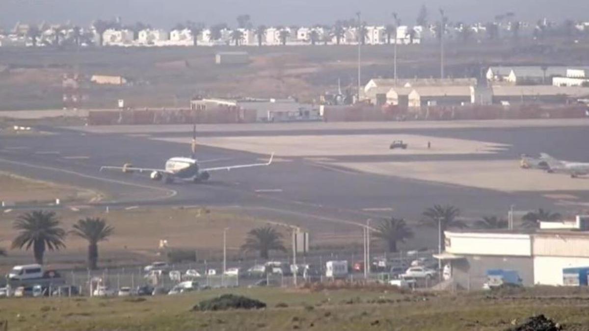 Aterrizaje con calima en el Aeropuerto César Manrique-Lanzarote (16/02/2026)