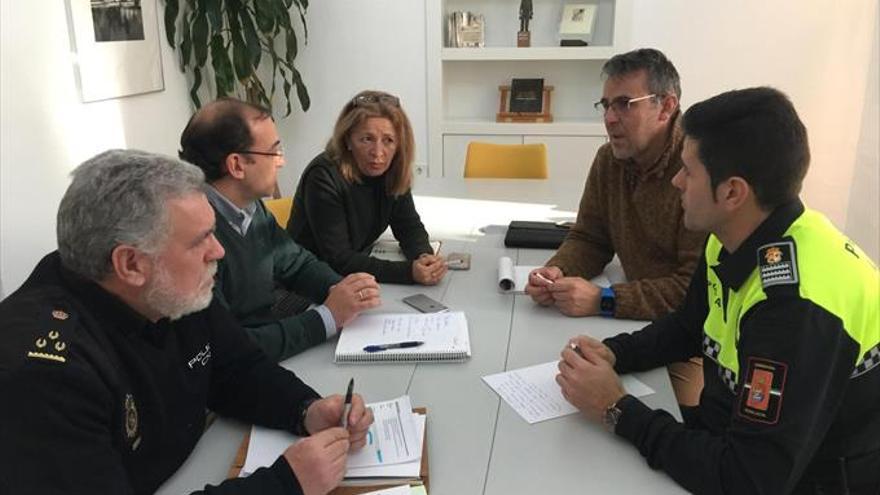 Primera reunión de la mesa de trabajo para la mejora de la convivencia en Santiago