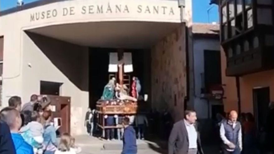 VÍDEO | El último paso que abandona el Museo de Semana Santa de Zamora