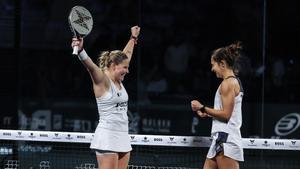 Aranza celebra el triunfo eufórica con Jessica