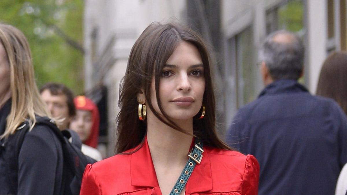 Emily Ratajkowski habla de feminismo con... ¡Pelos y señales!