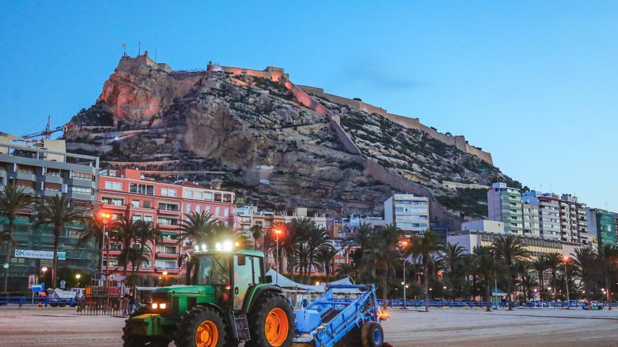 Los cruceristas valoran la limpieza de Alicante con un notable alto