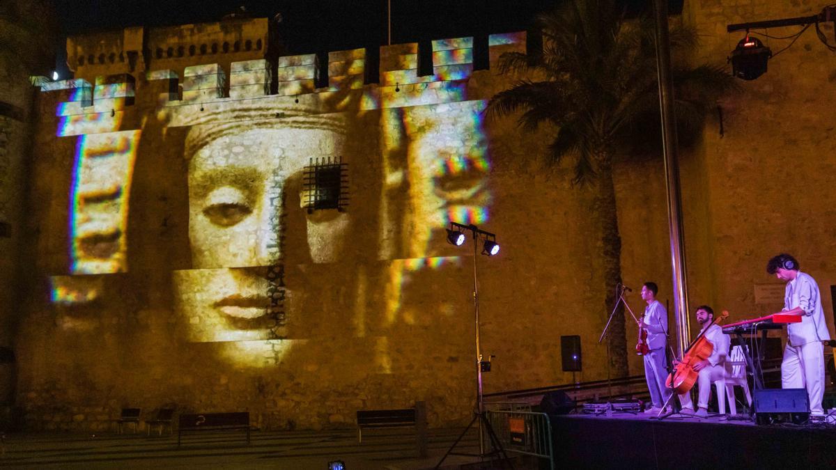 Espectáculo audiovisual en el Palacio de Altamira