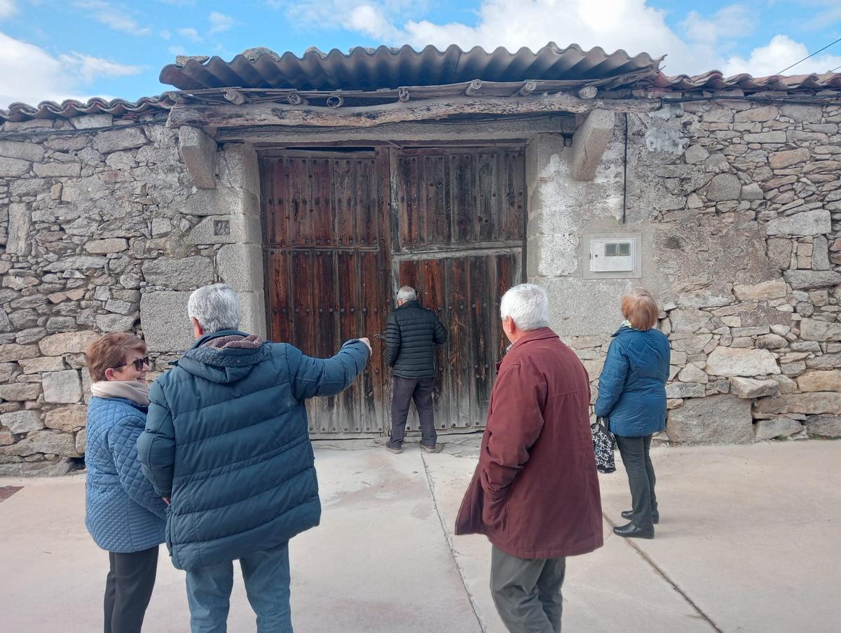 Visita a una de las primeras residencias de alumnos en Muga de Sayago
