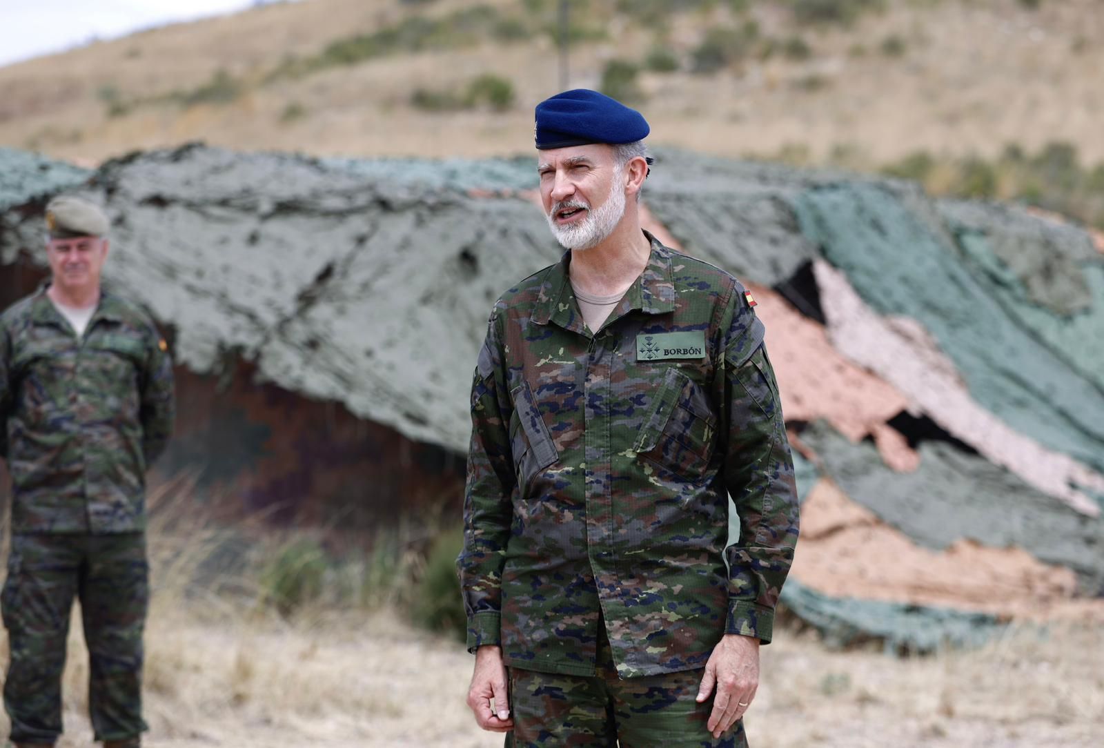 En imágenes | El rey Felipe VI asiste al ejercicio 'Atlas 24' en San Gregorio