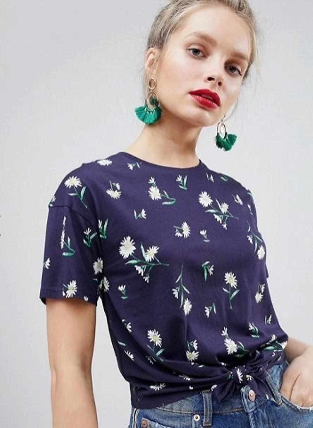 Blusa estampada con lazada en Asos (Precio: 5,49 euros)