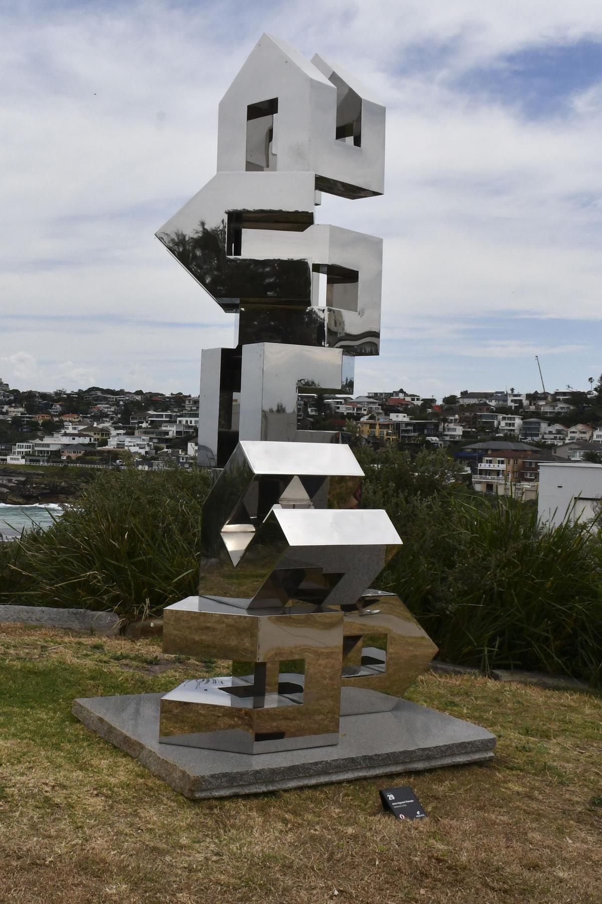 Sídney acoge la mayor exposición de esculturas al aire libre