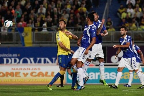 ctv-brs-vicente-gmez-abre-las-puertas-del-cielo-de-primera-divisin-a-la-ud-las-palmas00036