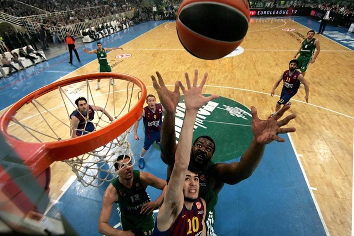 Panathinaikos, 60 - Barça Regal, 70 Panathinaikos, 60 - Barça Regal, 70