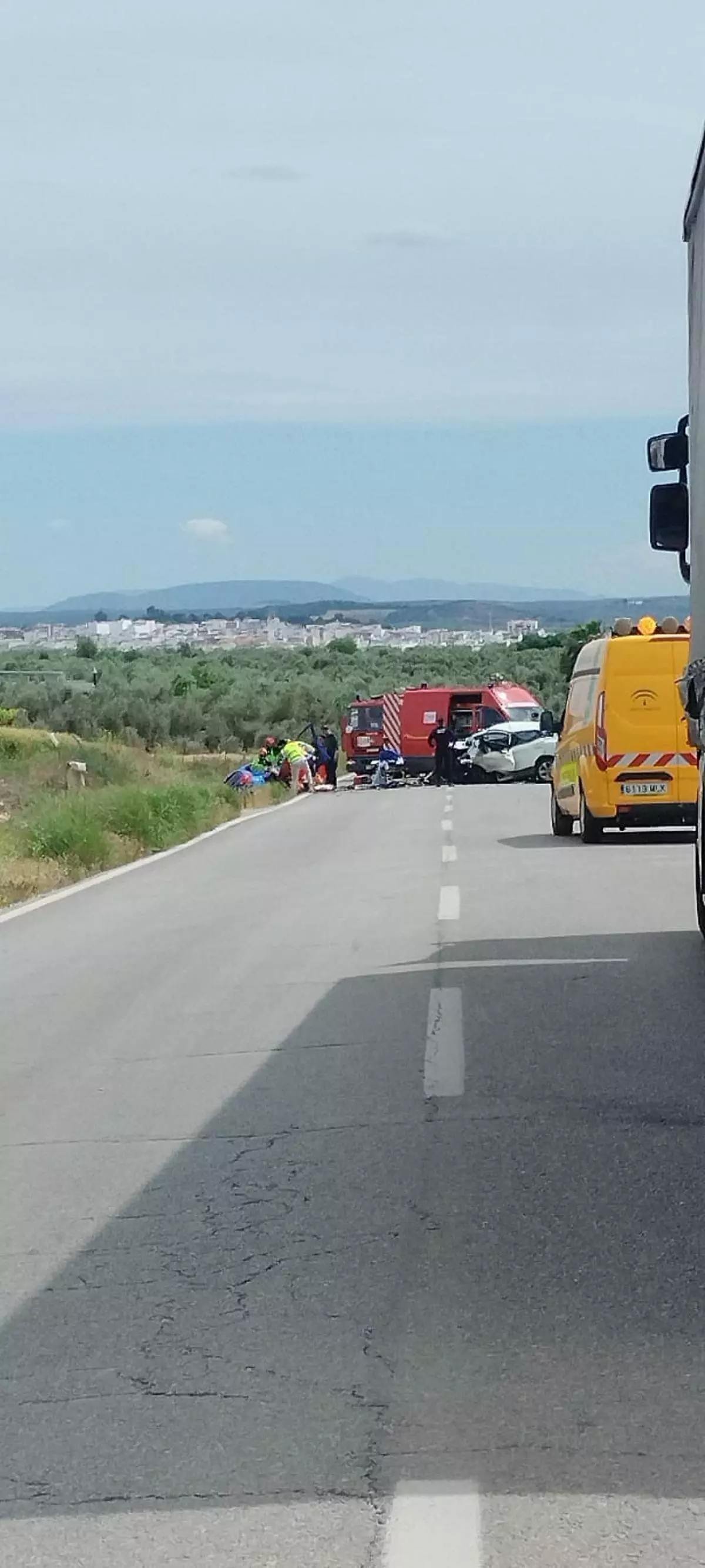 El herido el accidente con dos muertos de Puente Genil está grave en el Reina Sofía