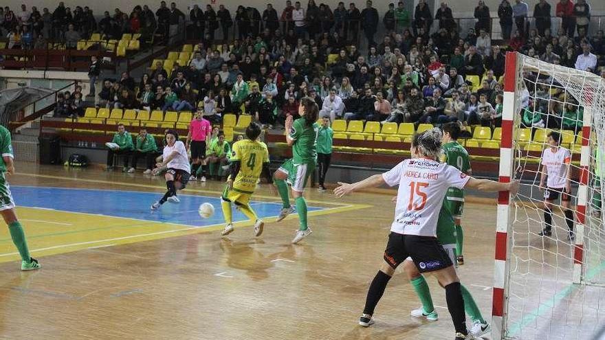 Último precedente oficial con los dos equipos ourensanos en la Primera división. // Iñaki Osorio