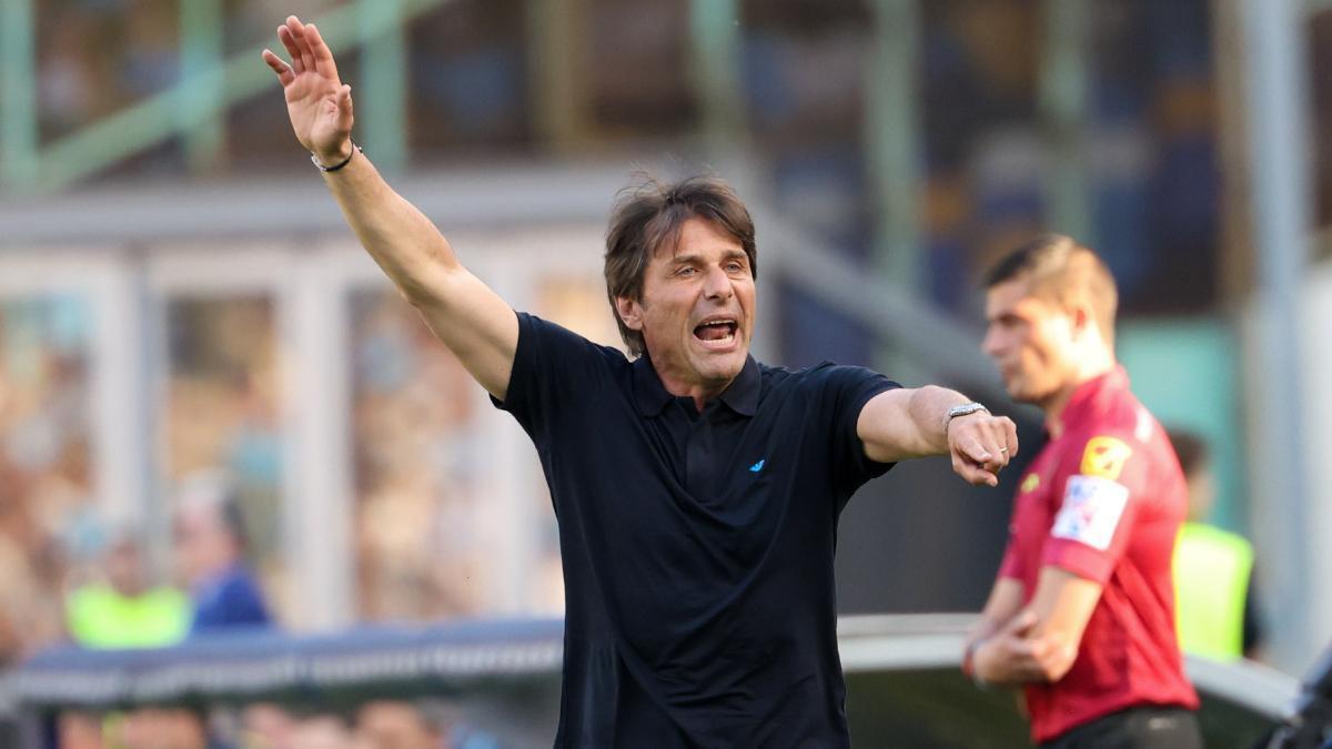 Antonio Conte deja el Nápoles