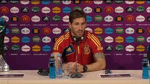 La roda de premsa de Sergio Ramos després del partit.