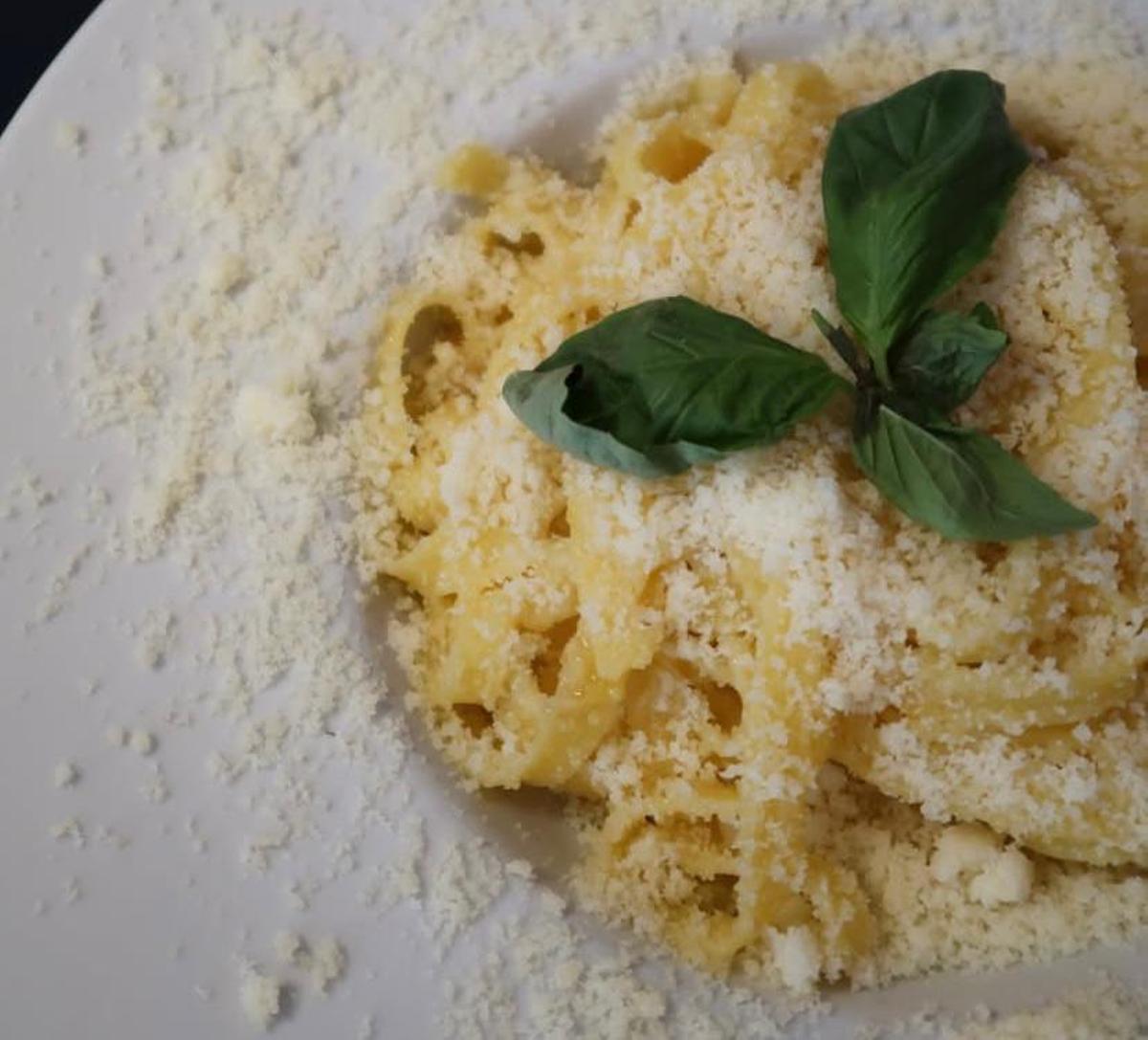 Un plato de pasta del restaurante italiano Sant Angelo.