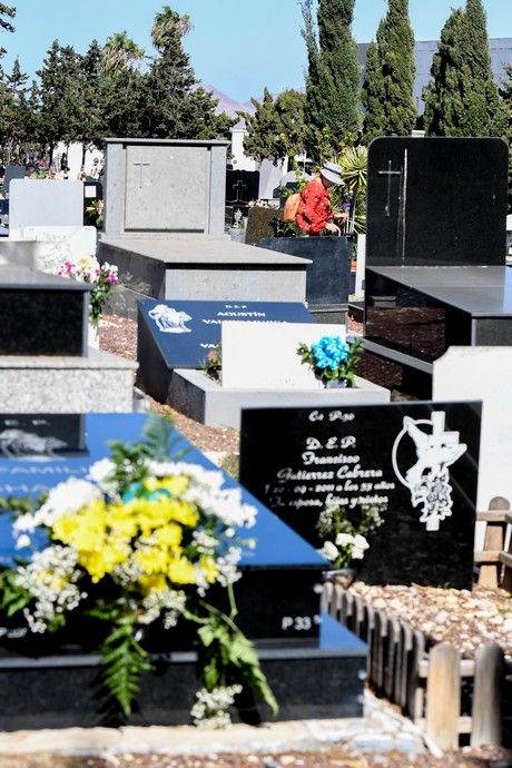 31 de octubre en el cementerio de San Lázaro