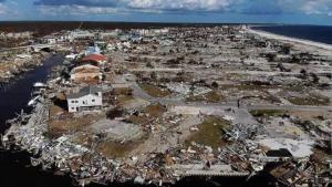 Miles de casas destruidas en Bahamas por el paso de huracán Dorian. 