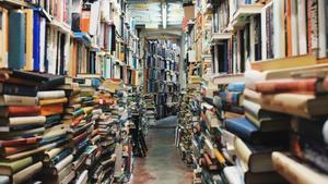 books-768426 1920