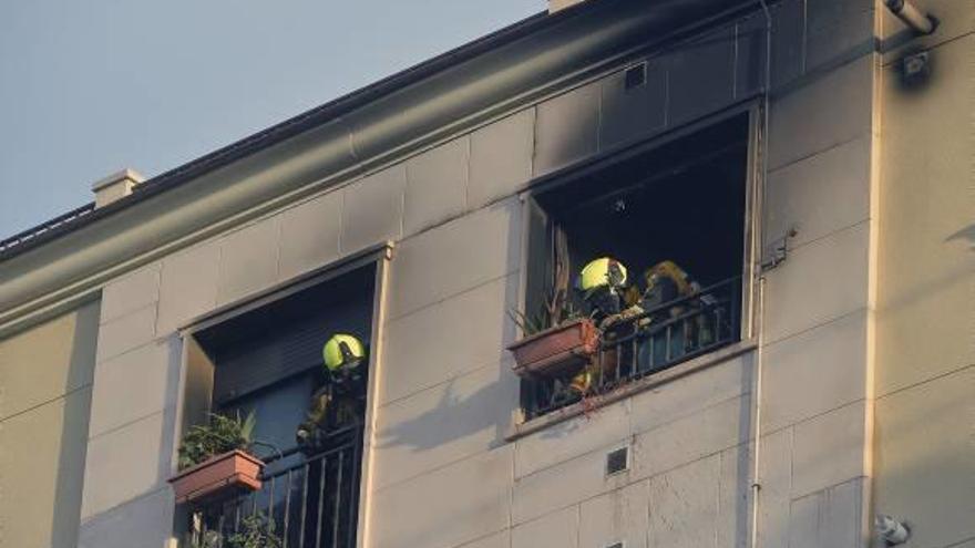 El incendio de una vivienda en Filet de Fora deja herido a su propietario por inhalación de humo