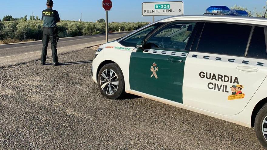 Tres detenidos en Puente Genil tras usar en la reforma de su casa el material que robaron de otra vivienda en obras