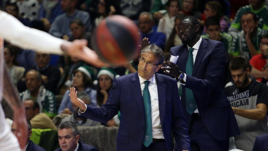 Luis Casimiro, junto a Boni N&#039;Dong, en el partido del pasado domingo frente al Baskonia.