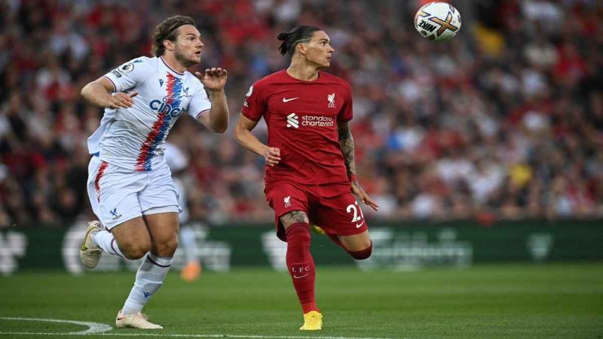 Joachim Andersen y Darwin Núñez en el Liverpool - Crystal Palace