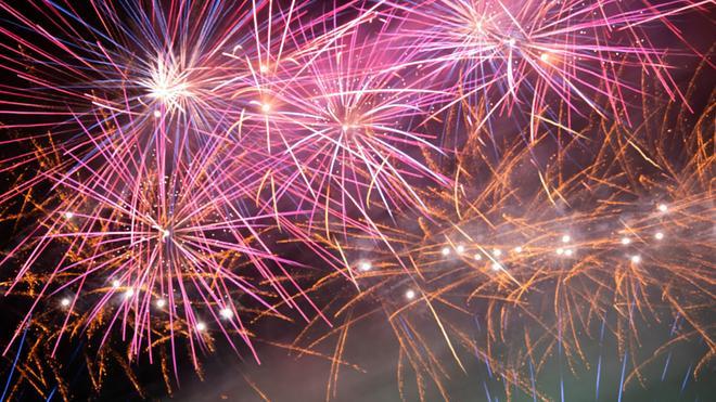 Cremada del Dimoni, drones y fuego en las fiestas de Mayo de Badalona