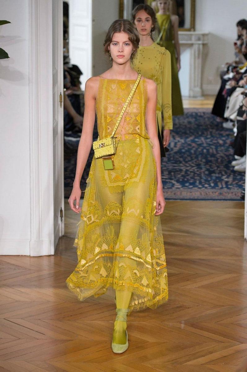 PFW P/V17: Valentino