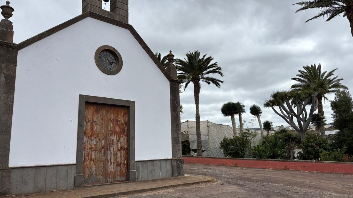 Presentación de la nueva destilería de Peligroso Pérez en Firgas