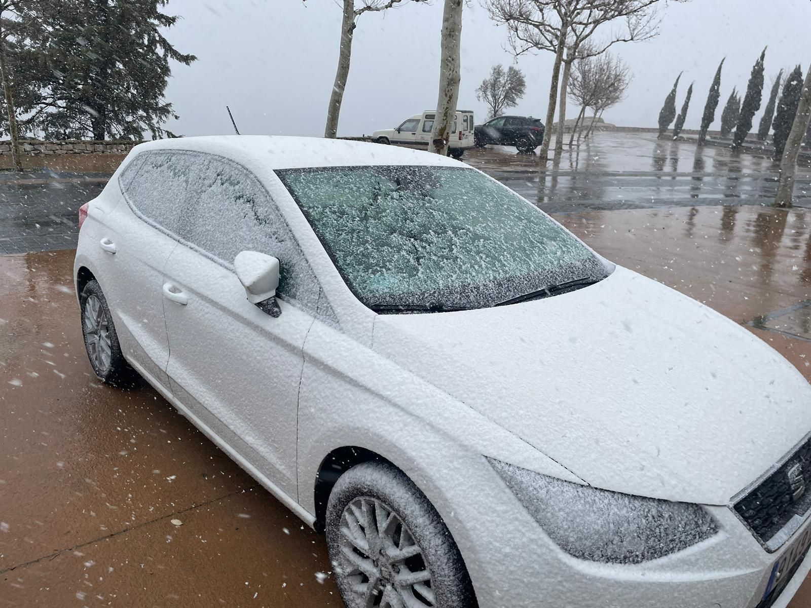 Las imágenes del temporal de nieve, granizo y lluvia en Castellón