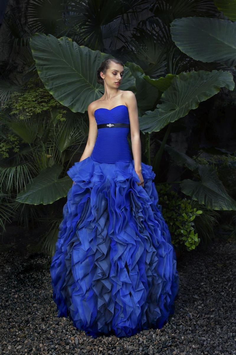 Vestidos azules de fiesta: Miquel Suay