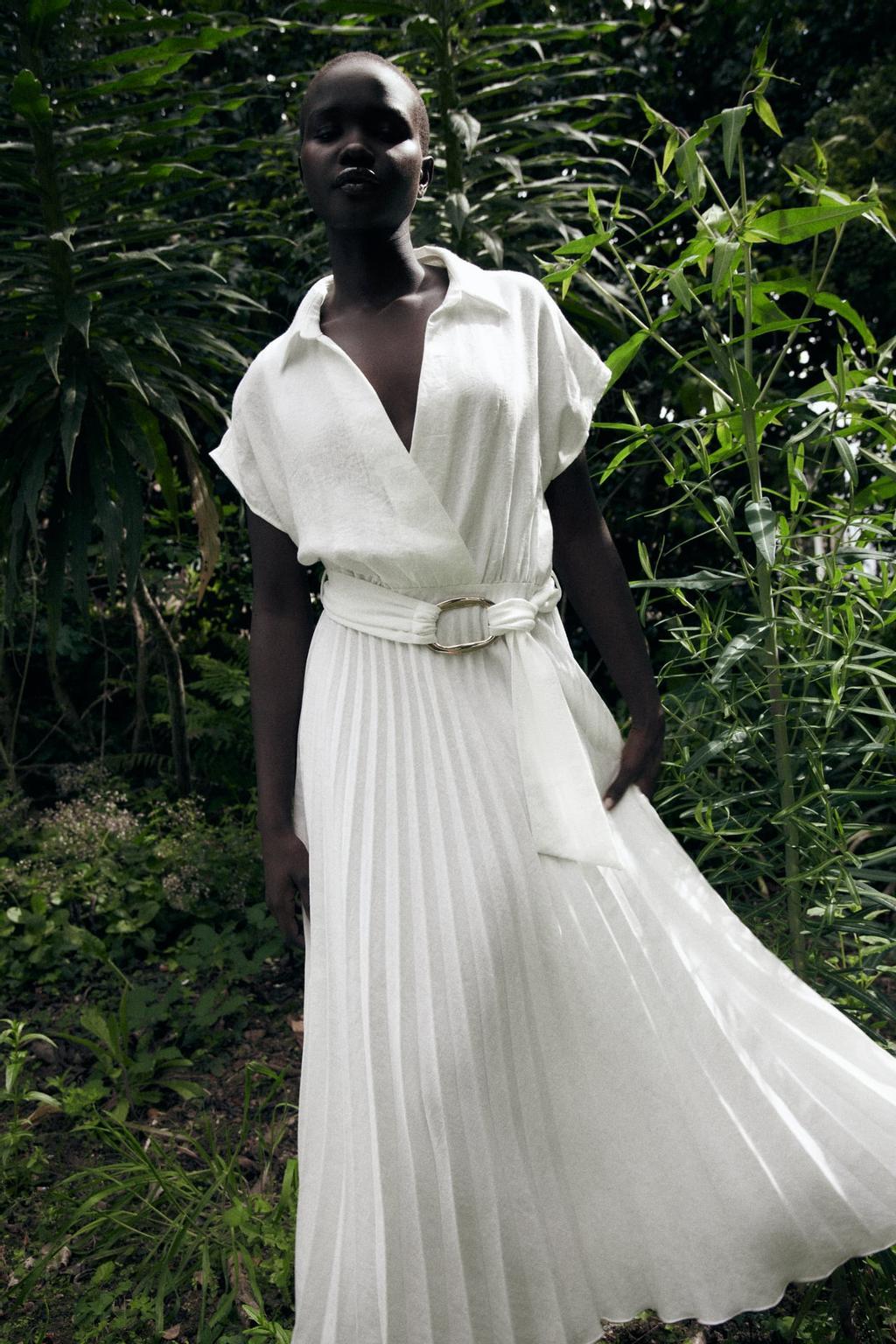 Los 10 Vestidos Blancos Largos De Zara Que Querr s Llevar En Cualquier 