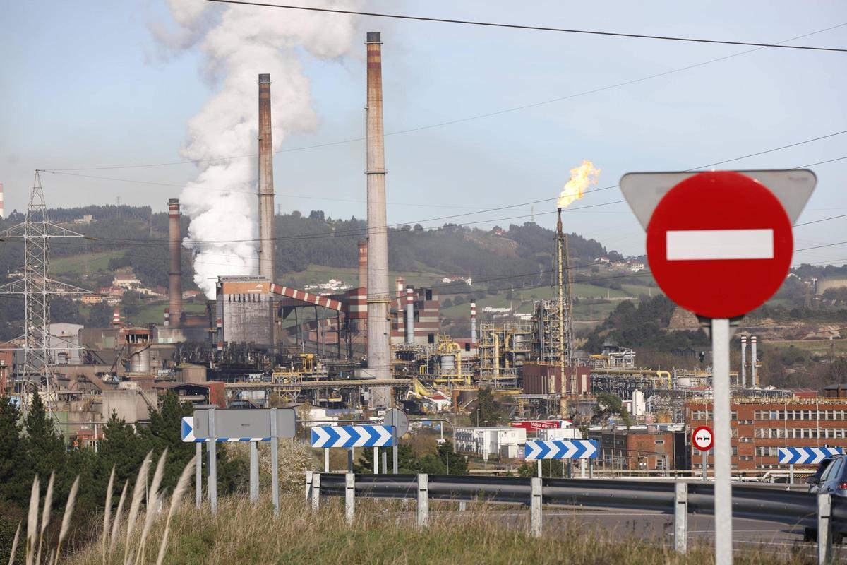 Fábrica de ArcelorMittal en Gijón.